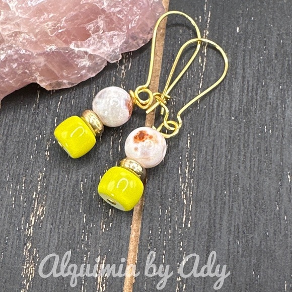 Alquimia Gold and Yellow Dangle Earrings with Beads flower agate - Picture 1 of 1